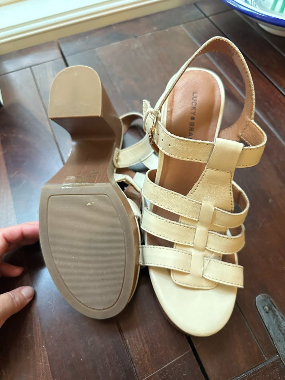 Lucky Brand Luciana Gladiator Sandal Cream Leather 7.5 Great - Picture 4 of 5